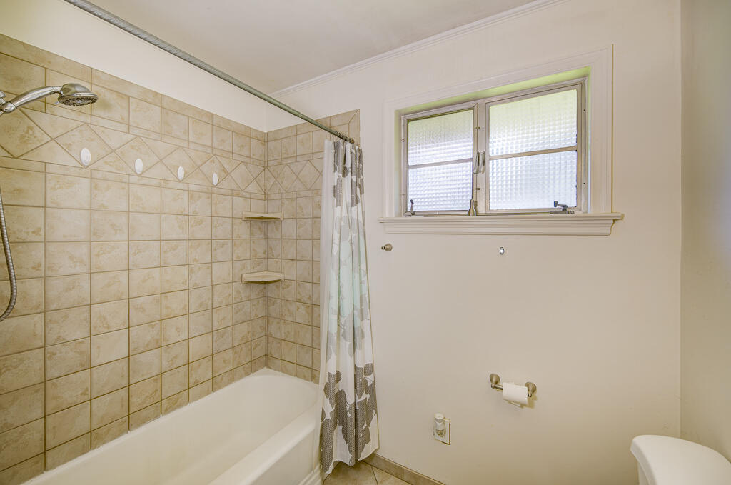 1813 Edna Drive Property Photo 17