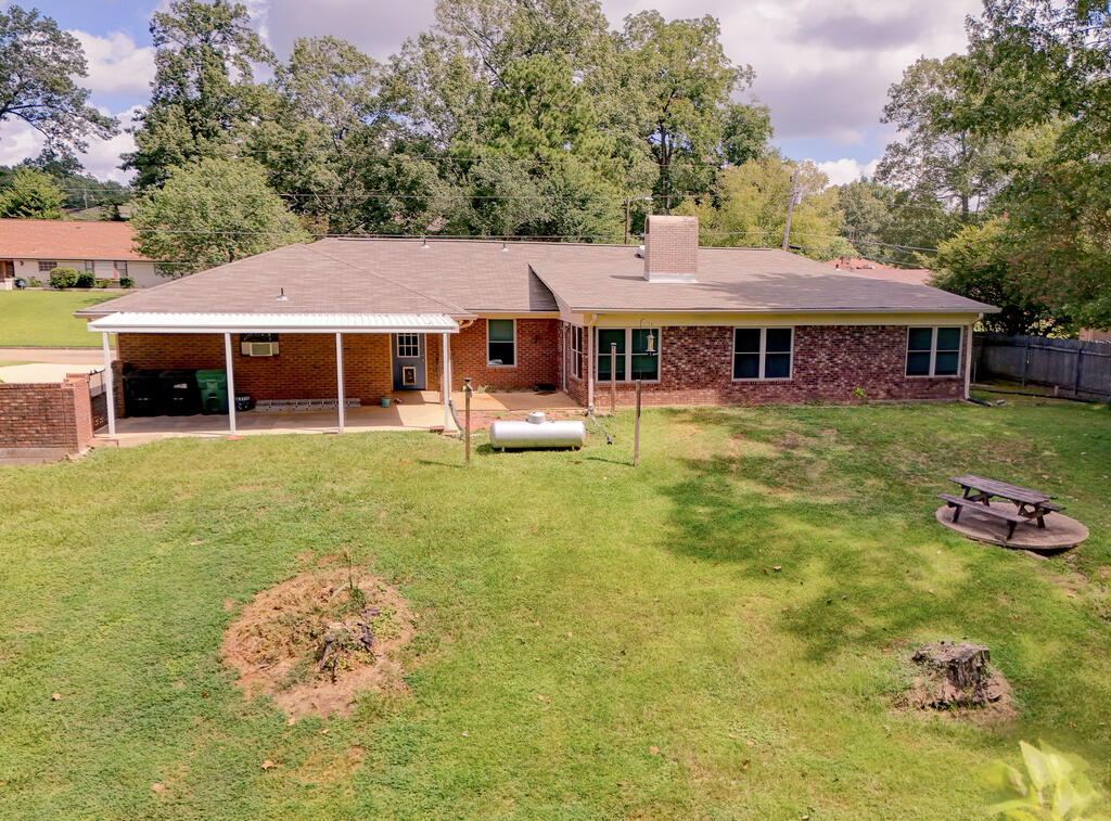 402 Evans Street Property Photo 8