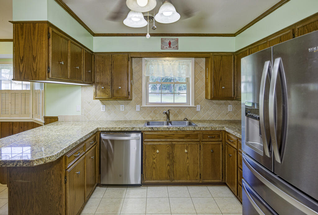 402 Evans Street Property Photo 25