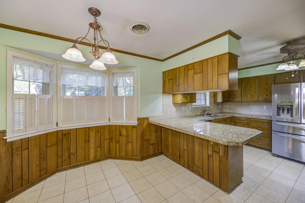 402 Evans Street Property Photo 30