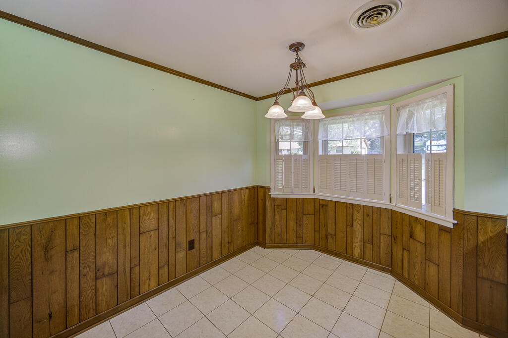 402 Evans Street Property Photo 31