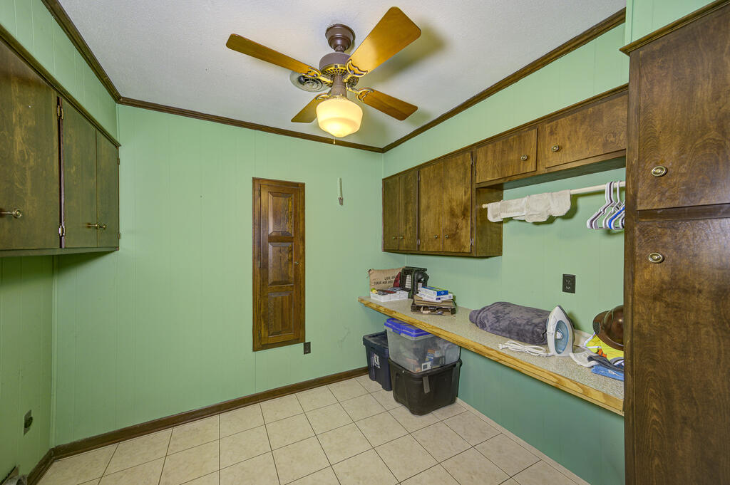 402 Evans Street Property Photo 33