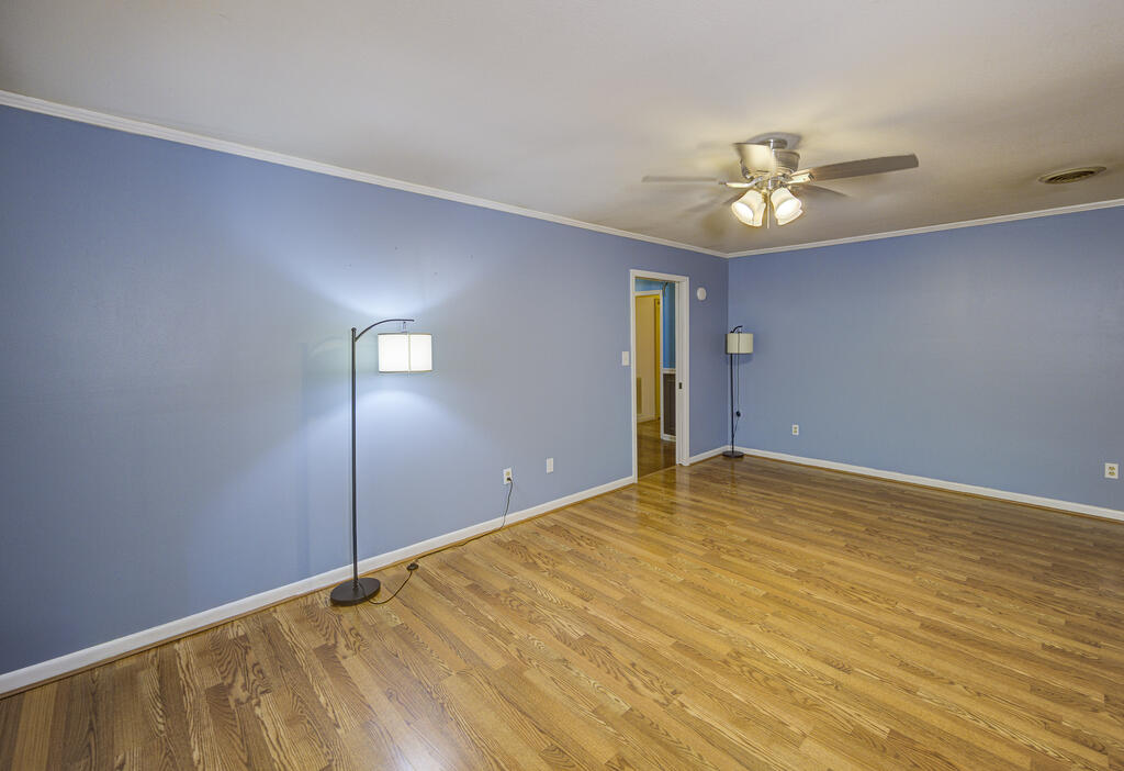 402 Evans Street Property Photo 35