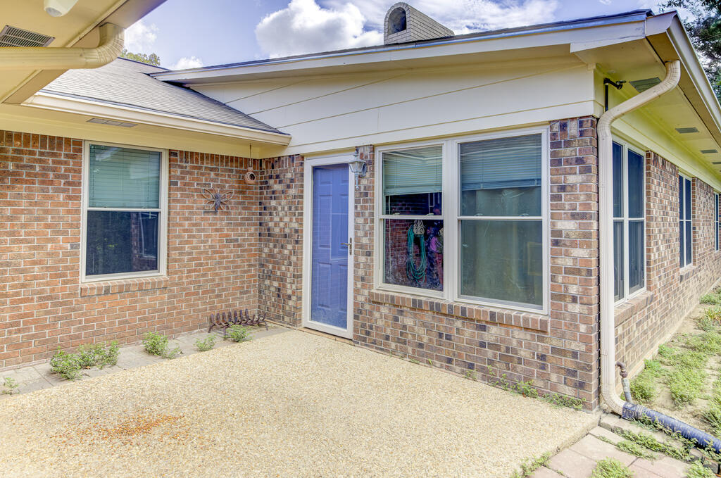 402 Evans Street Property Photo 41