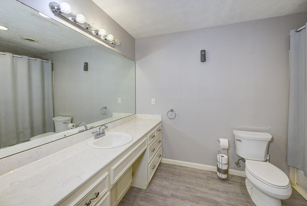 402 Evans Street Property Photo 49