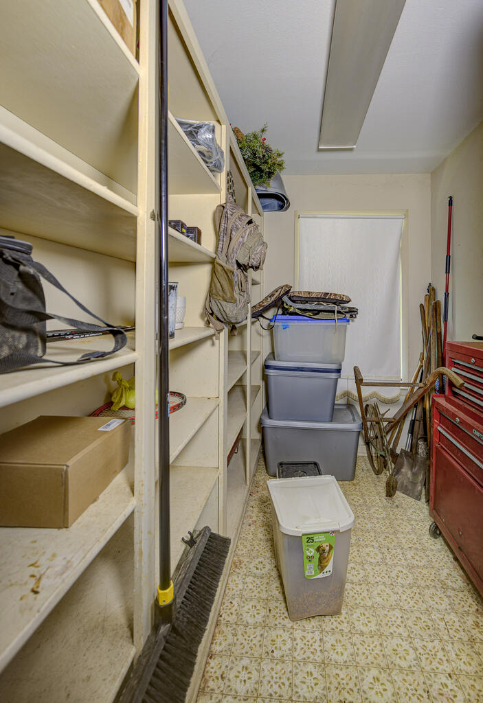402 Evans Street Property Photo 55