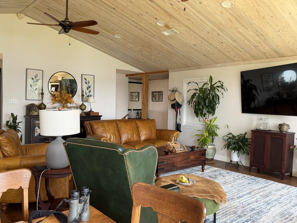 17685 Hwy 465 Property Photo 6