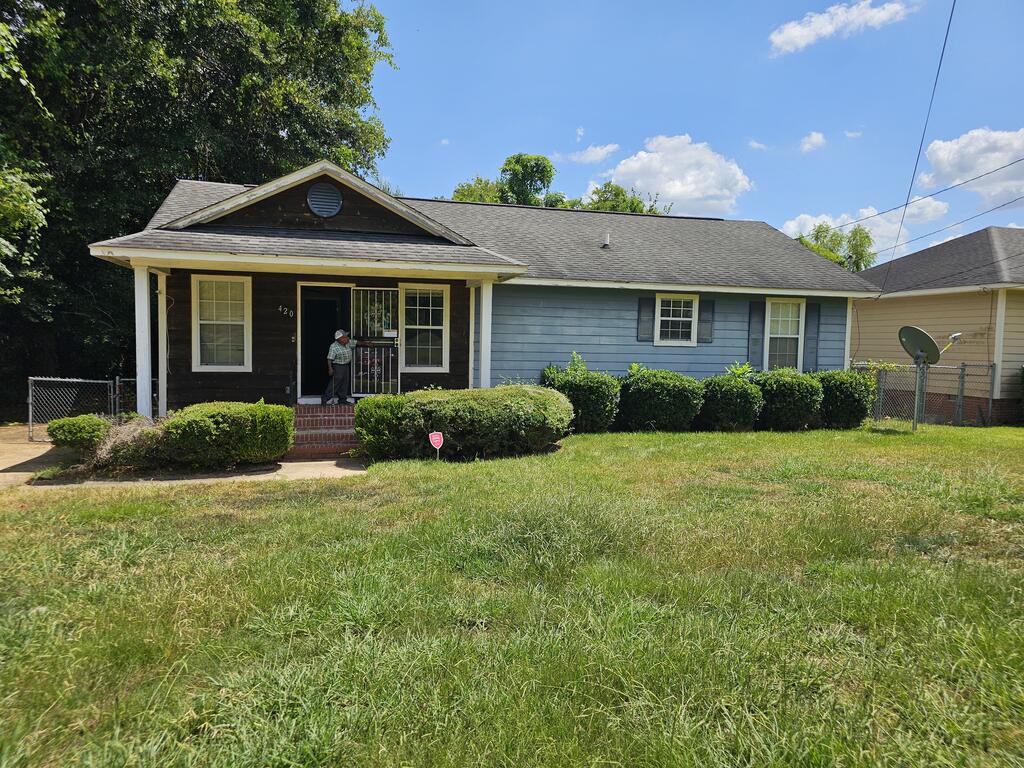 420 Poindexter Property Photo 1