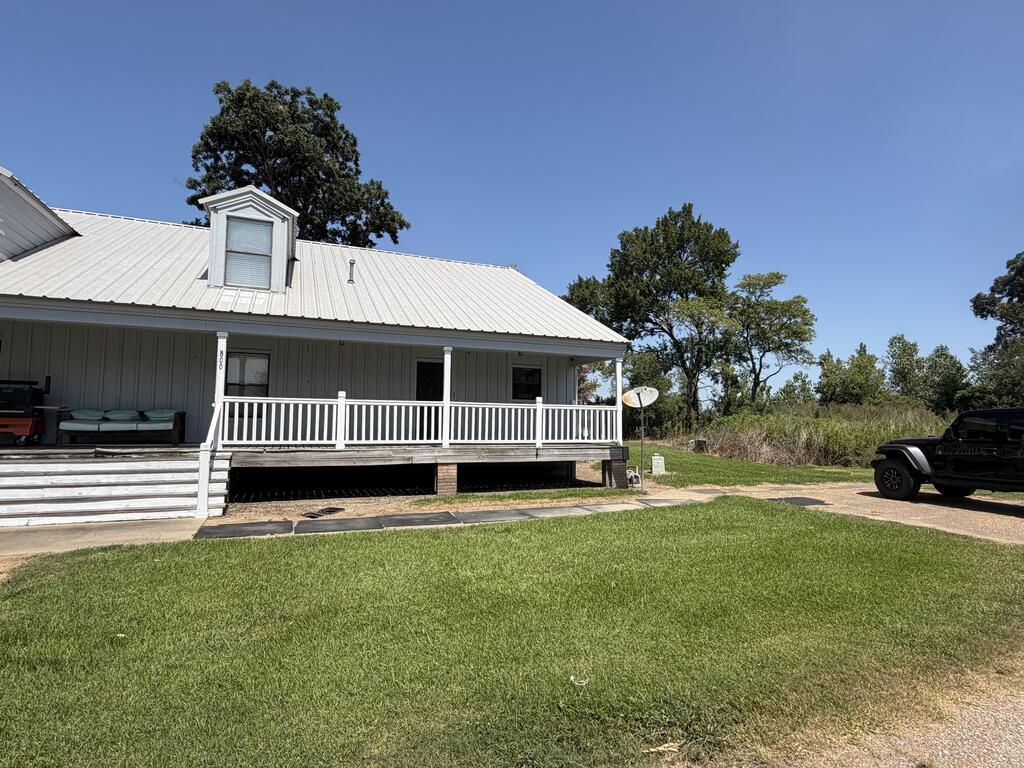 800 B-14 Eagle Lake Shore Rd Property Photo 1