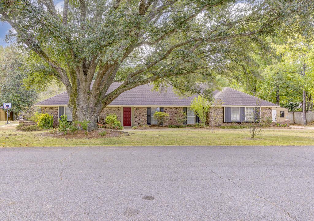 10 Jil Mare Circle Property Photo 1