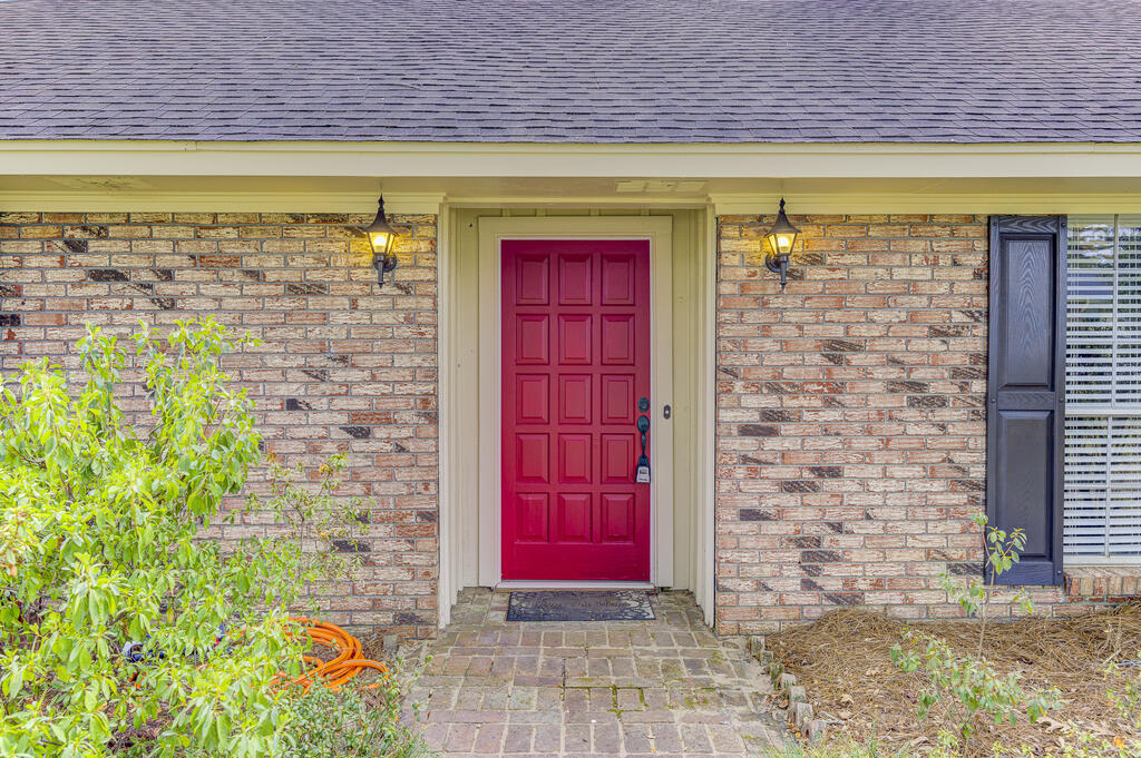10 Jil Mare Circle Property Photo 3