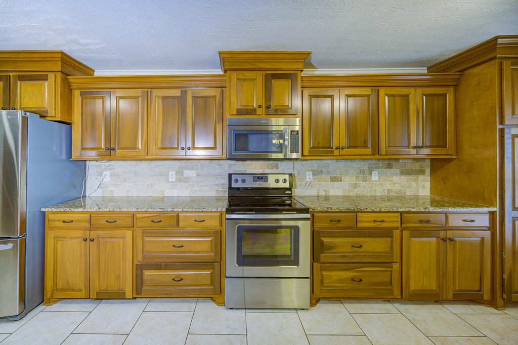 10 Jil Mare Circle Property Photo 13
