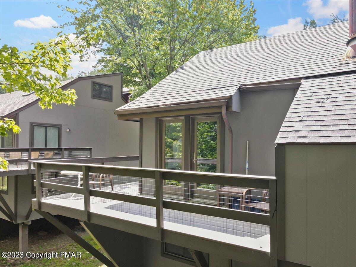 18 Middle Village Way Property Photo 4