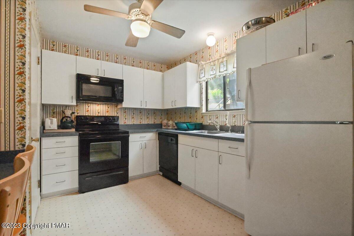 18 Middle Village Way Property Photo 9