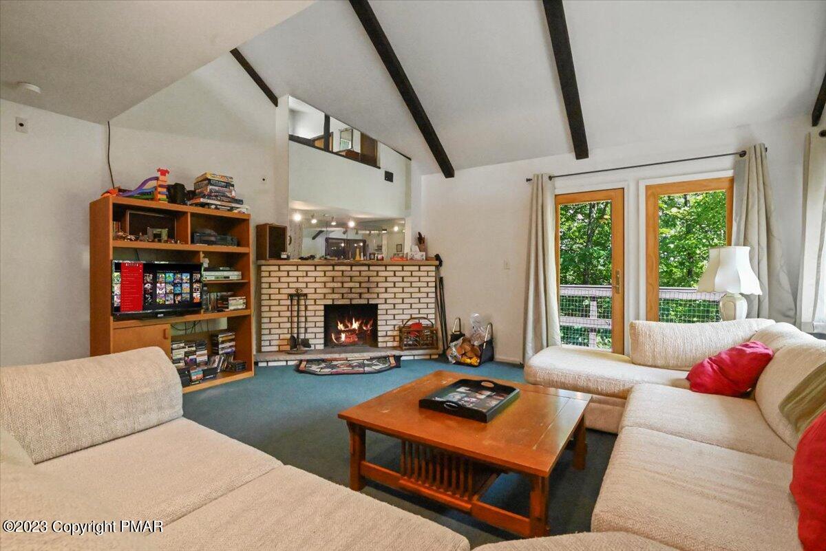 18 Middle Village Way Property Photo 13