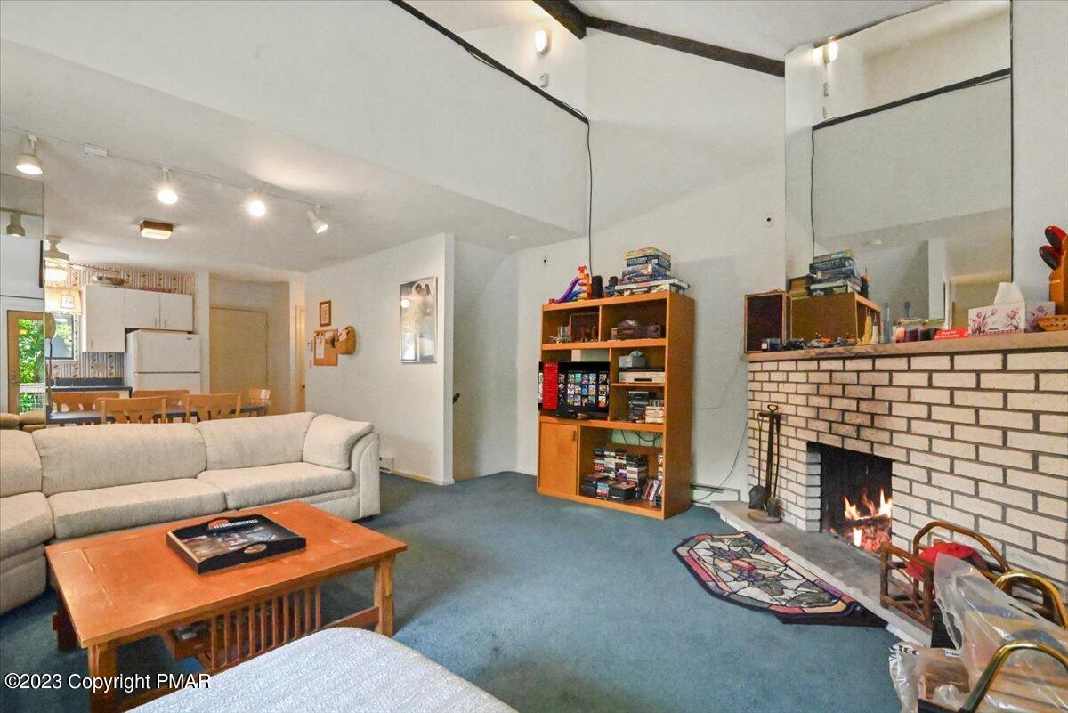 18 Middle Village Way Property Photo 14