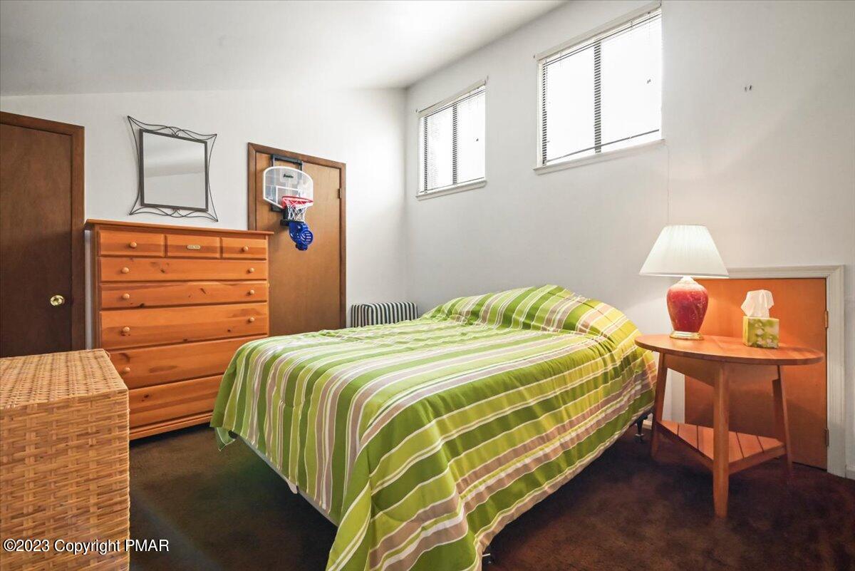 18 Middle Village Way Property Photo 17