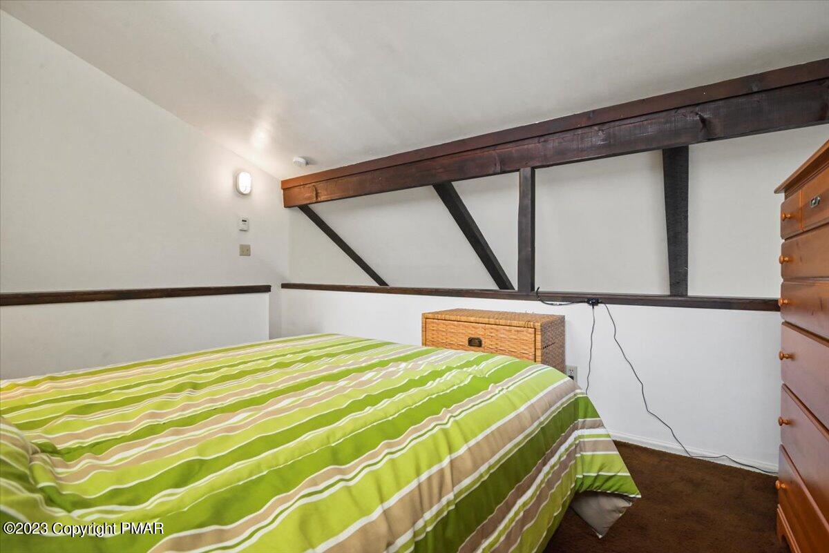 18 Middle Village Way Property Photo 18
