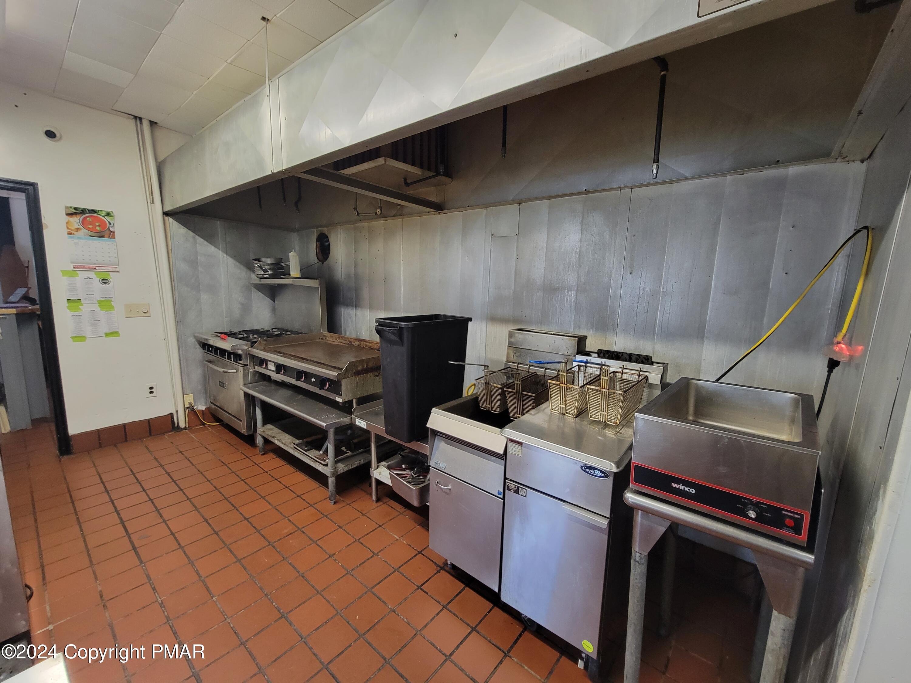 6618 S Delaware Drive Property Photo 9