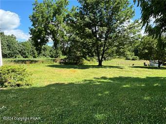 2324 Lake Minsi Drive Property Photo 9