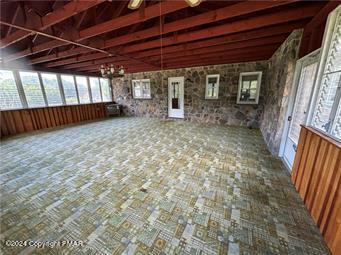 2324 Lake Minsi Drive Property Photo 12