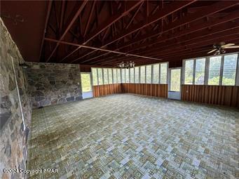 2324 Lake Minsi Drive Property Photo 13