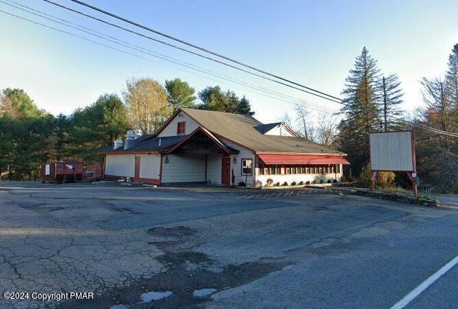 632 State Route 940 Property Photo 1
