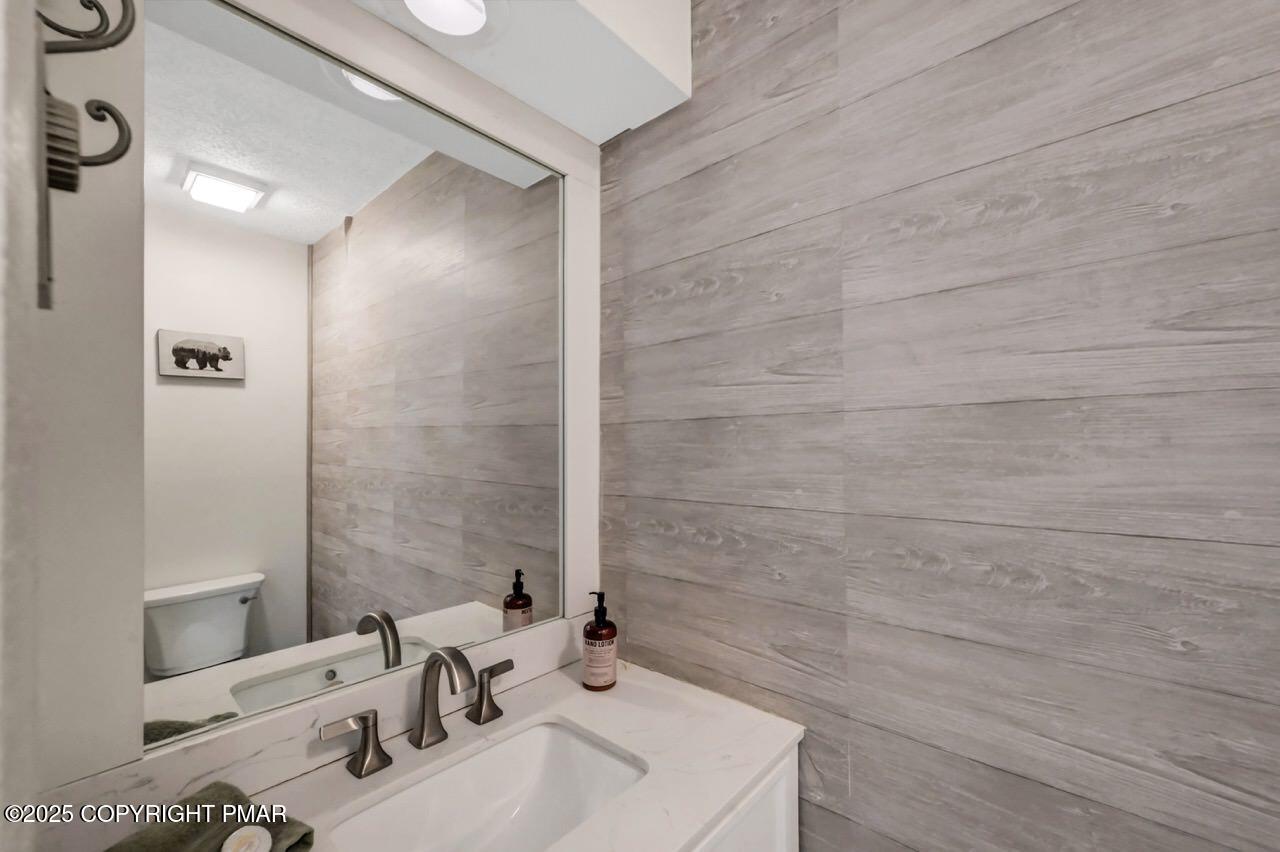 40 Alpine Property Photo 26