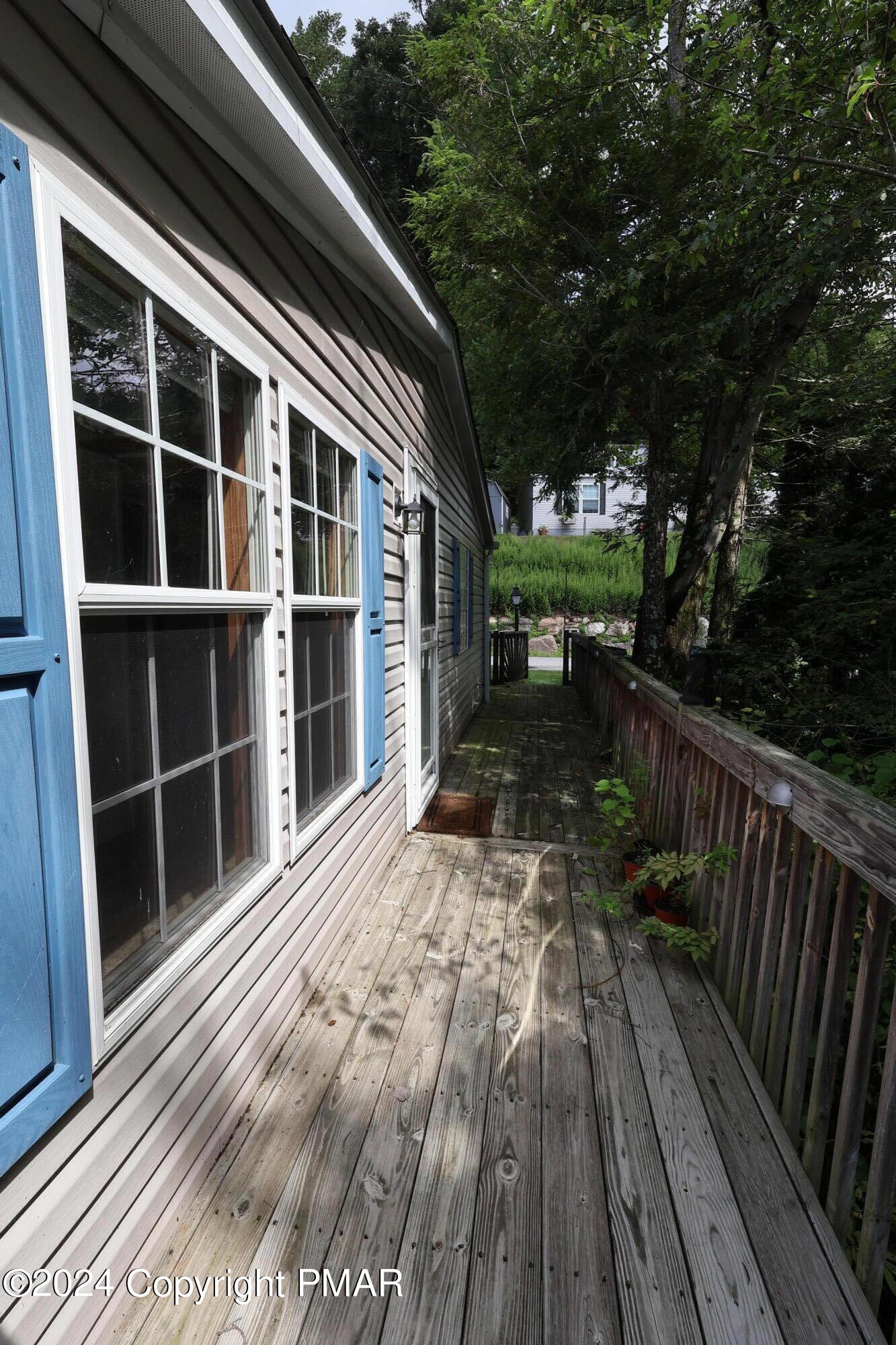 1310 Blue Mountain Circle Property Photo 2