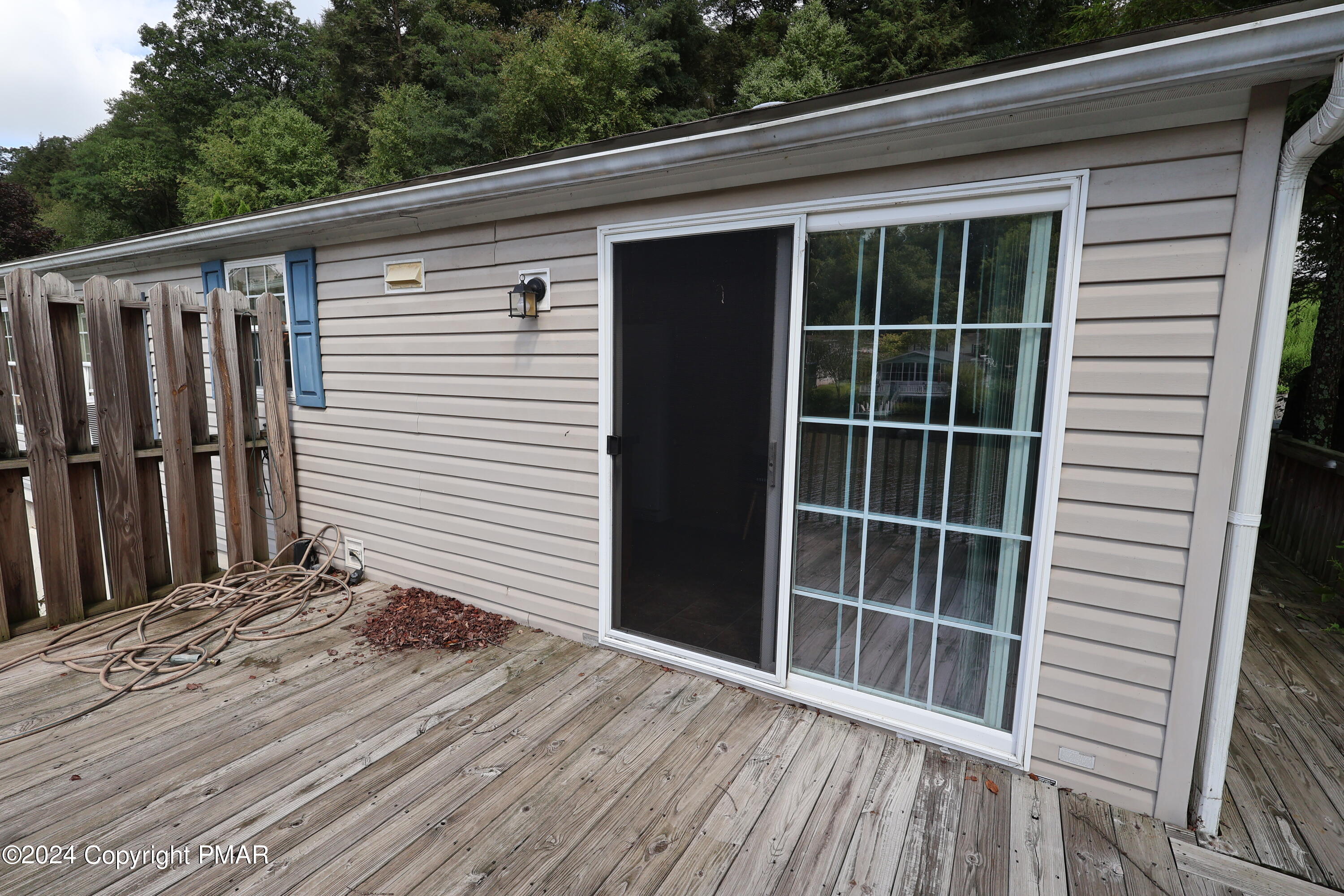 1310 Blue Mountain Circle Property Photo 3