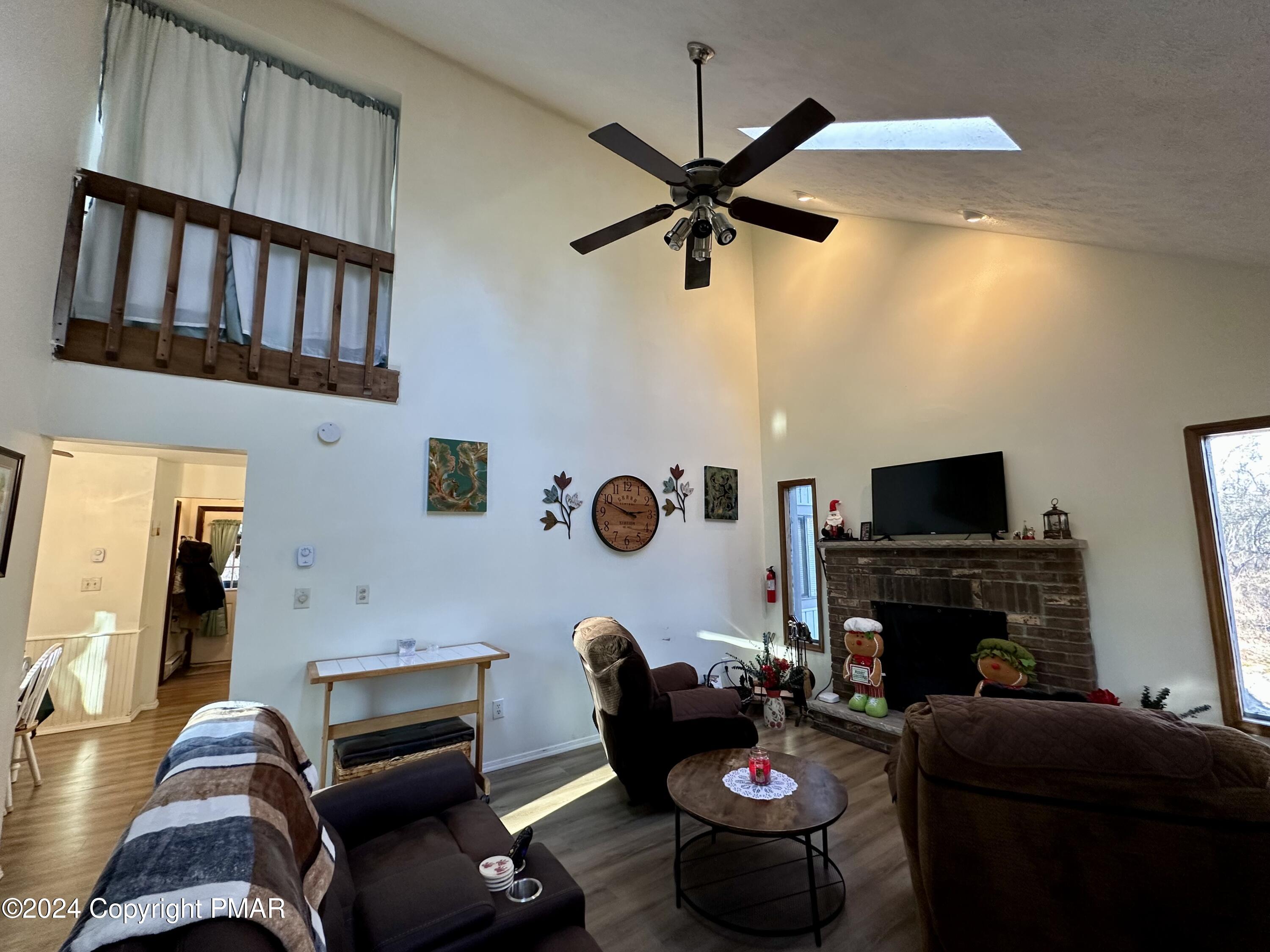 182 Claremont Drive Property Photo 4