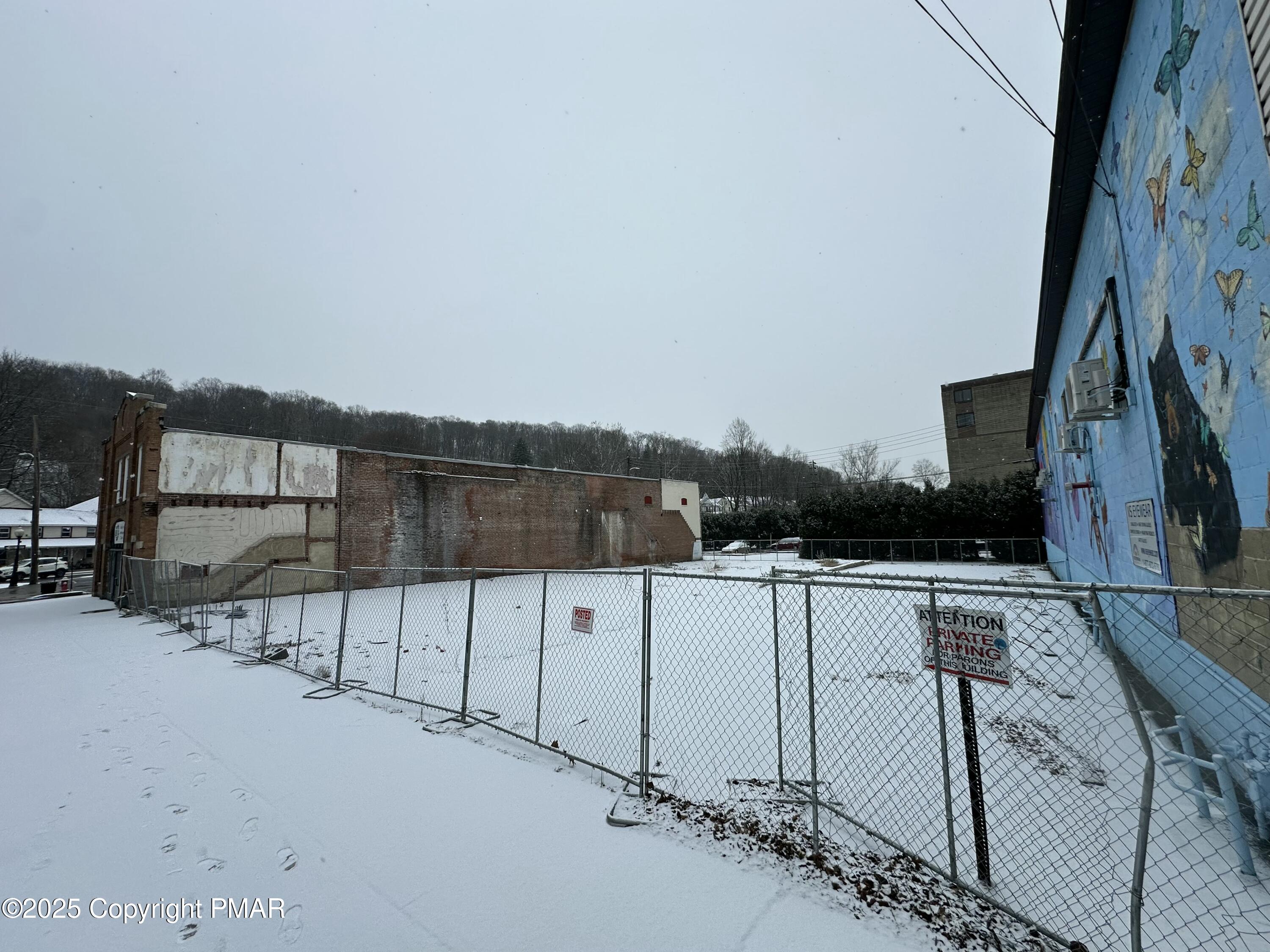 16 Broadway Property Photo 5
