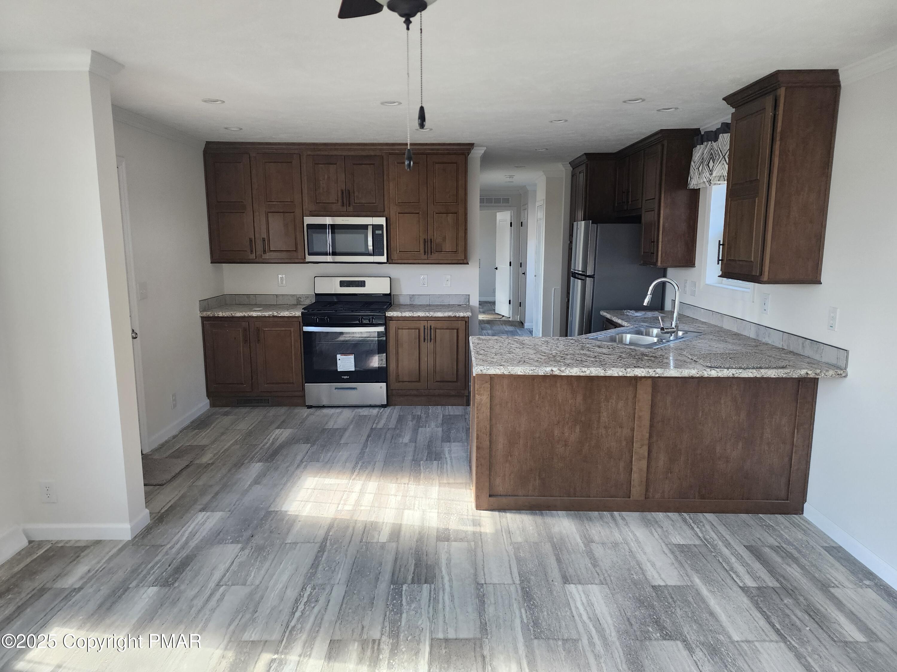 3633 Rocky Hill Road Property Photo 5