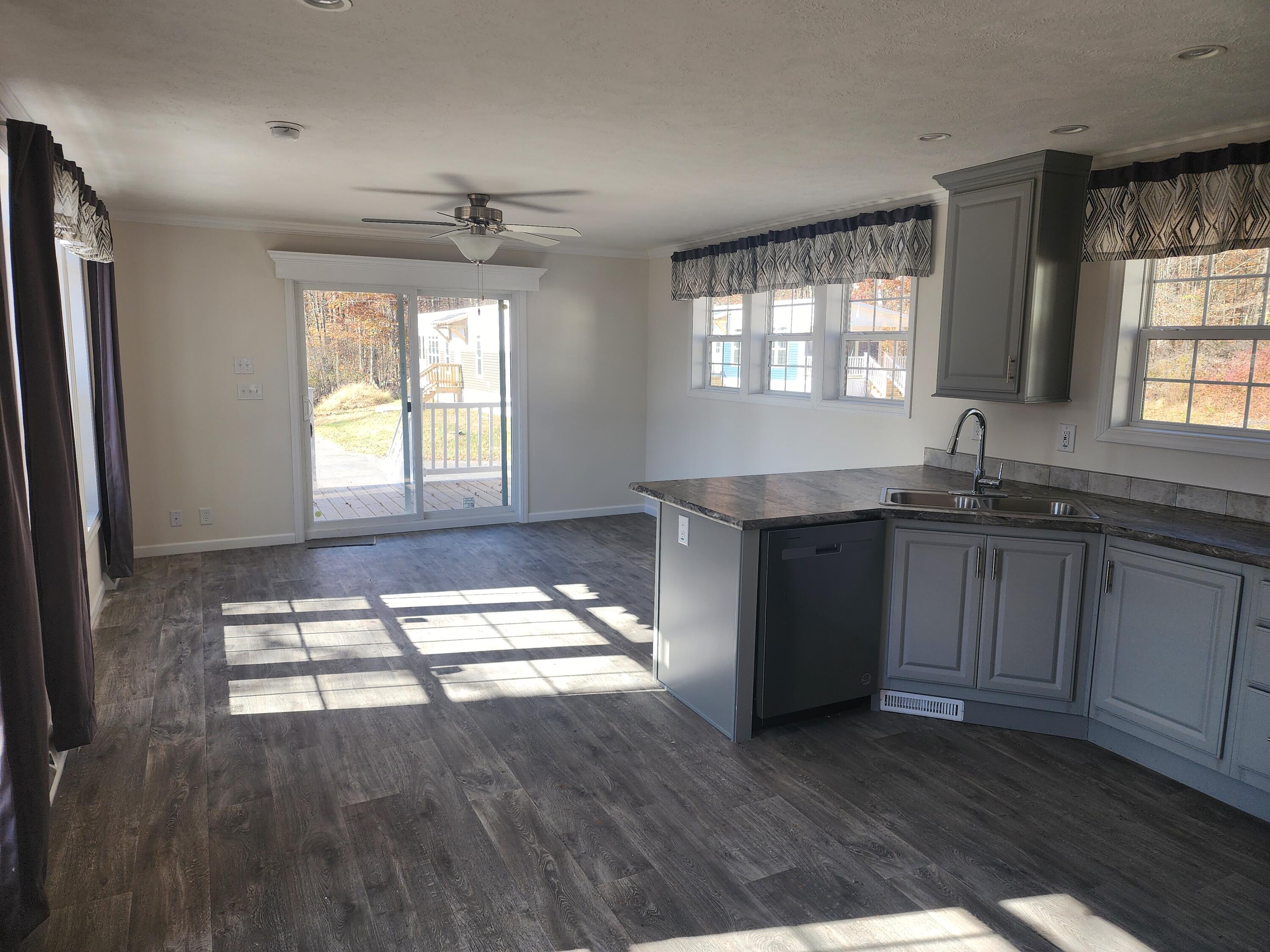 3638 Rocky Hill Road Property Photo 2