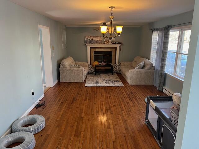 1127 Steele Circle Property Photo 4