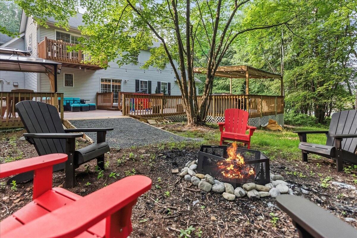 2115 Mink Lane Property Photo 3