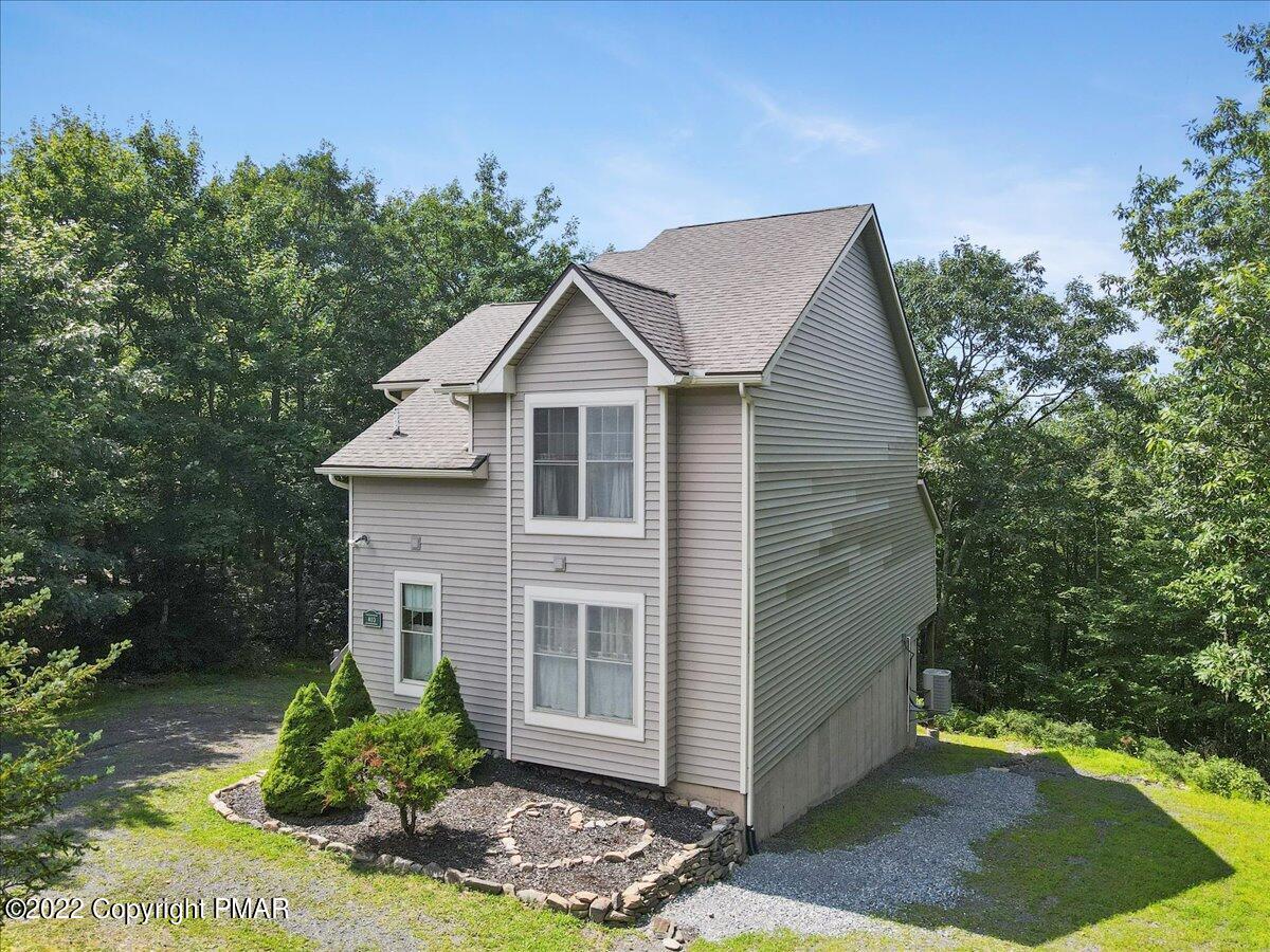 403 Upper Deer Valley Road Property Photo 3