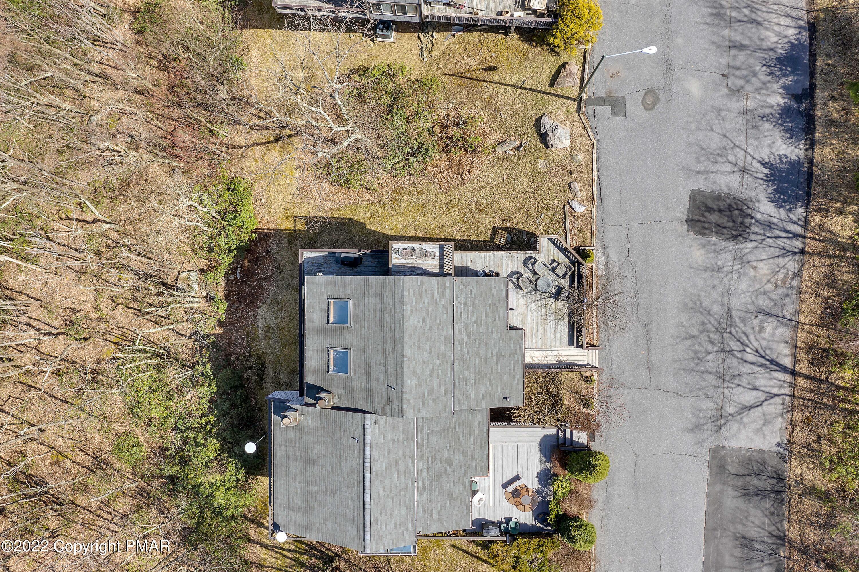 269 Big Pocono Pass Property Photo 4