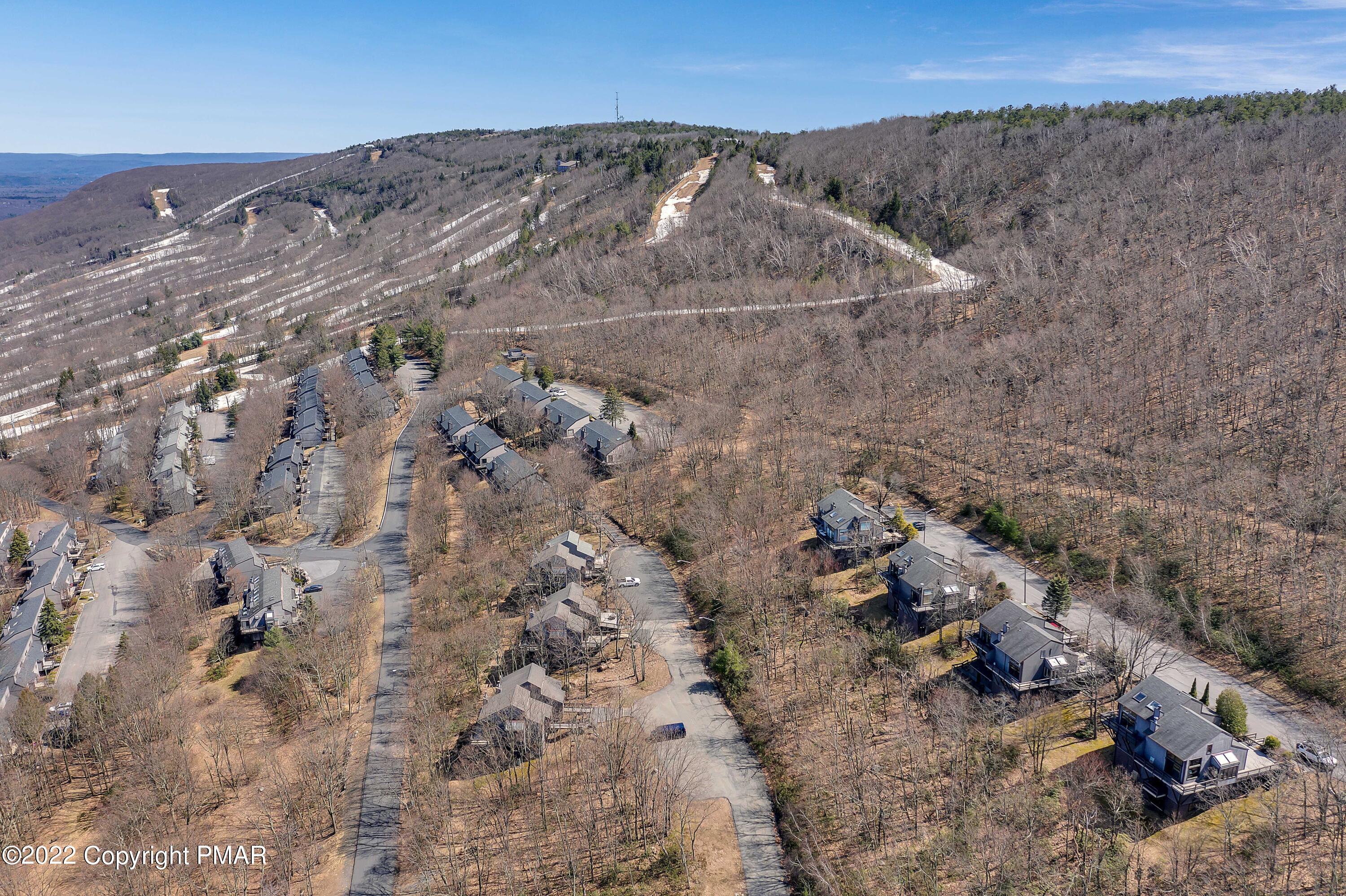 269 Big Pocono Pass Property Photo 7