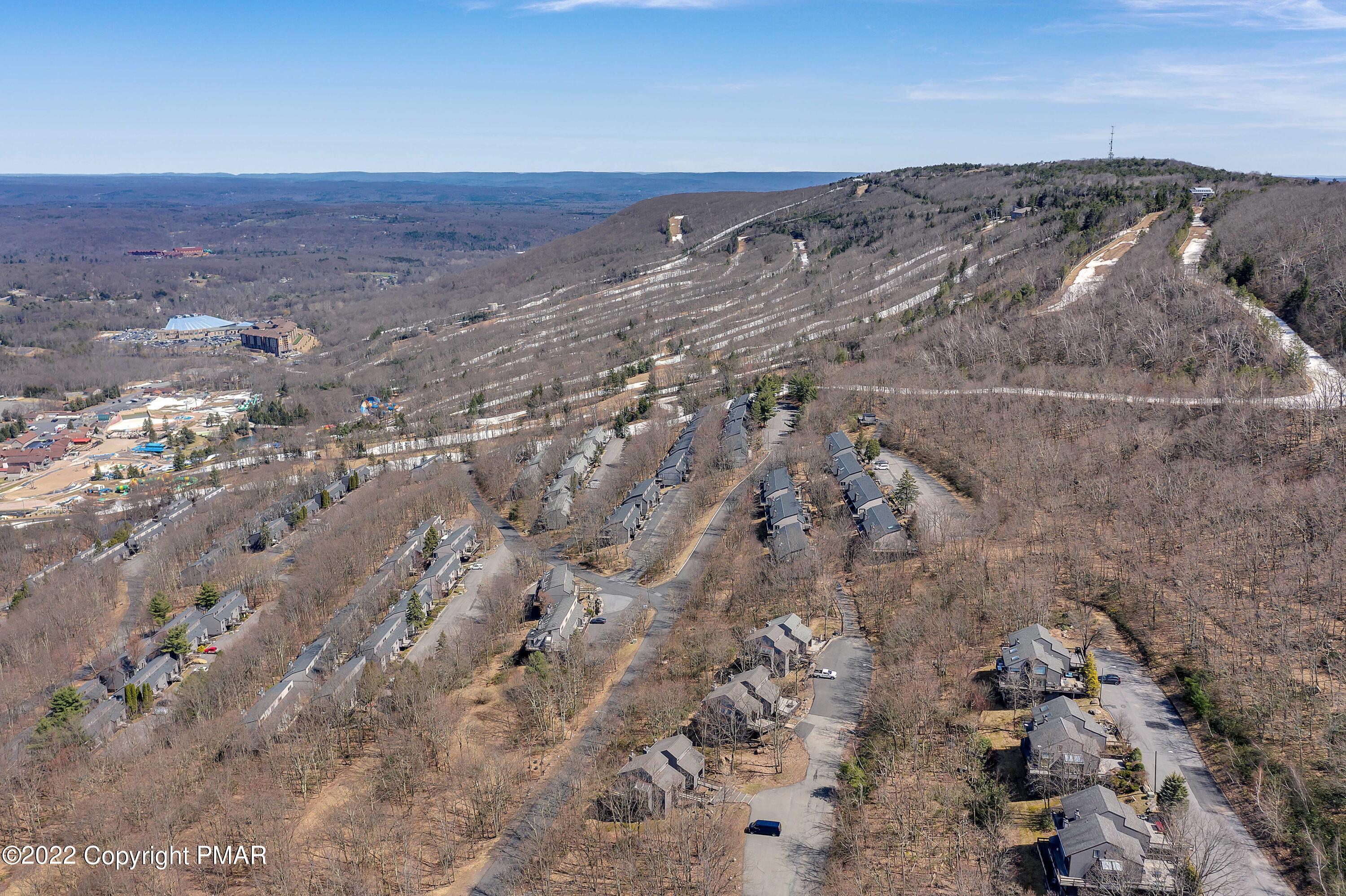 269 Big Pocono Pass Property Photo 8