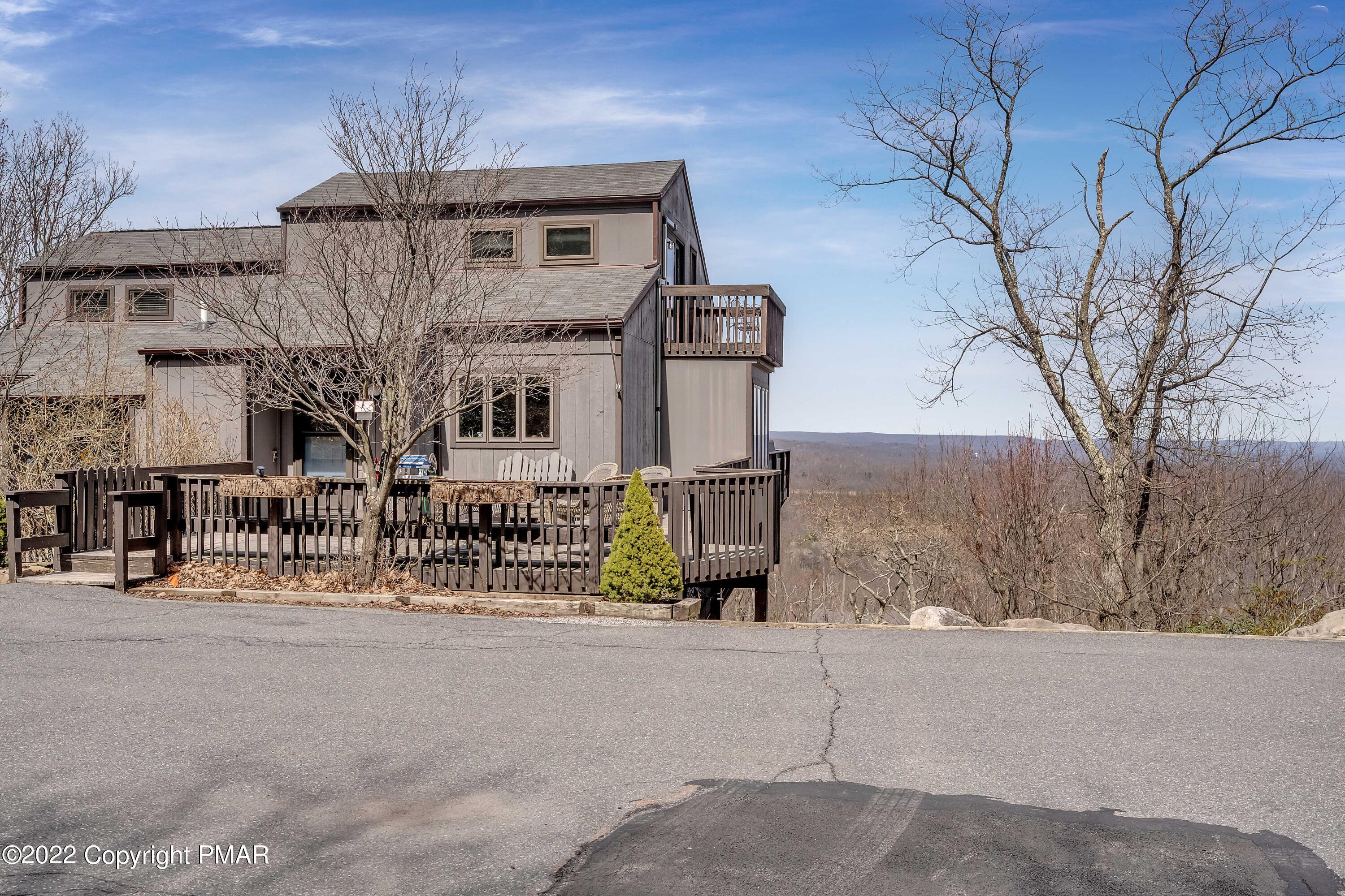 269 Big Pocono Pass Property Photo 12
