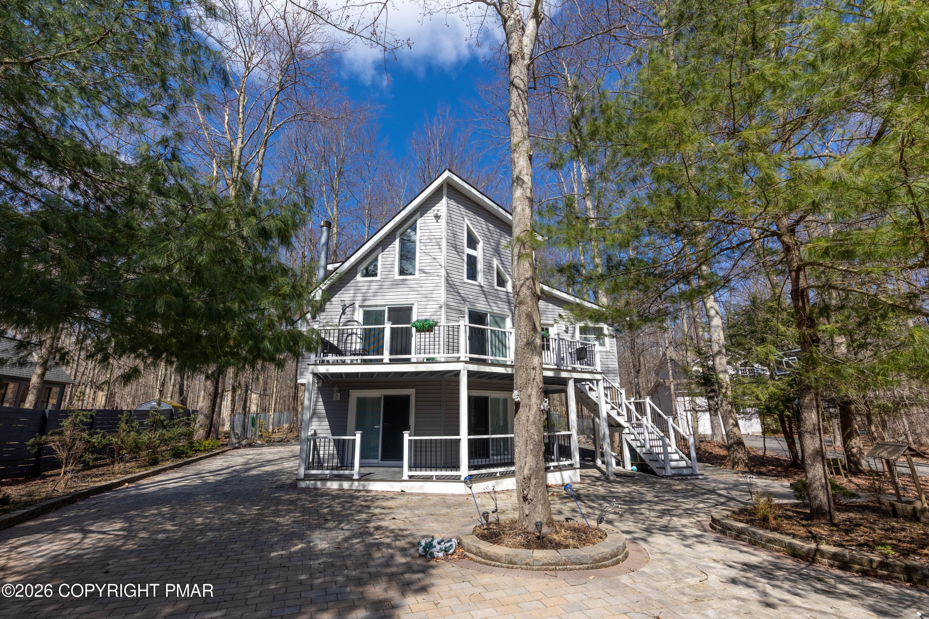 419 Quaker Court Property Photo 1