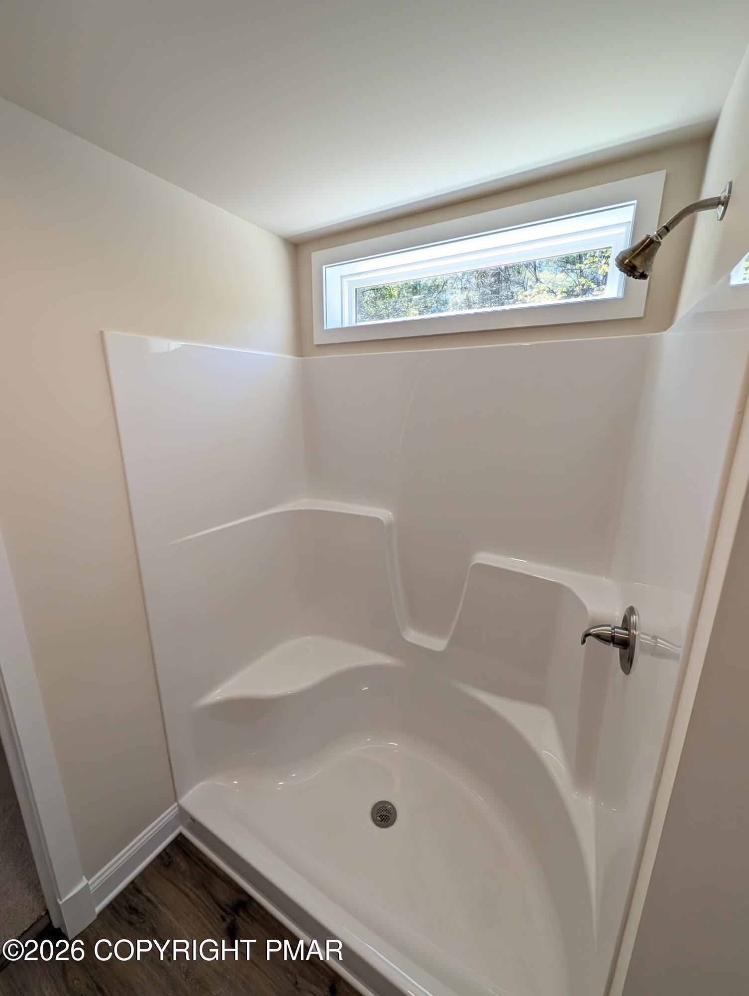 411 Pierce Lane Property Photo 9