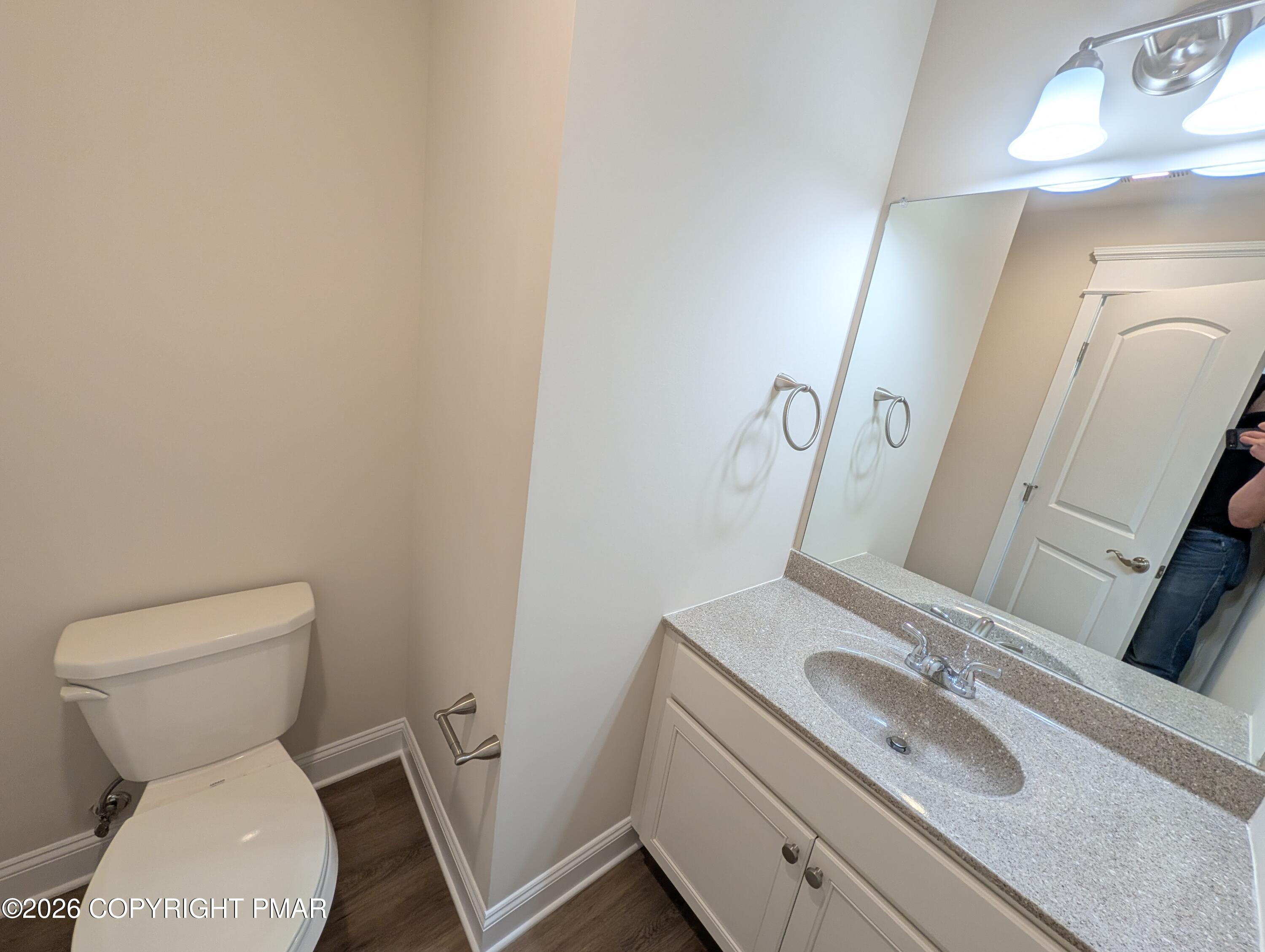 411 Pierce Lane Property Photo 12