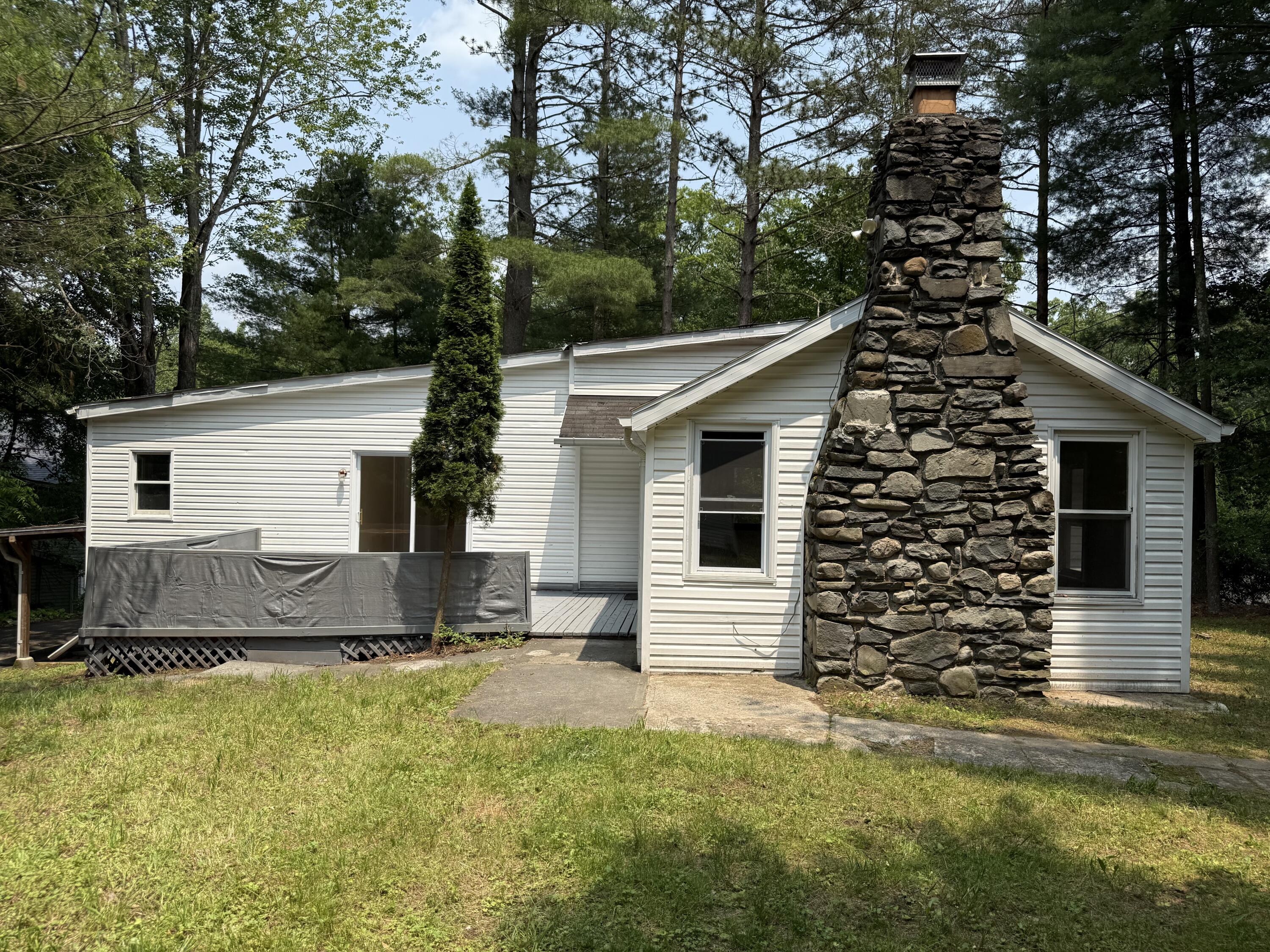 6308 Deer Drive S Property Photo 1