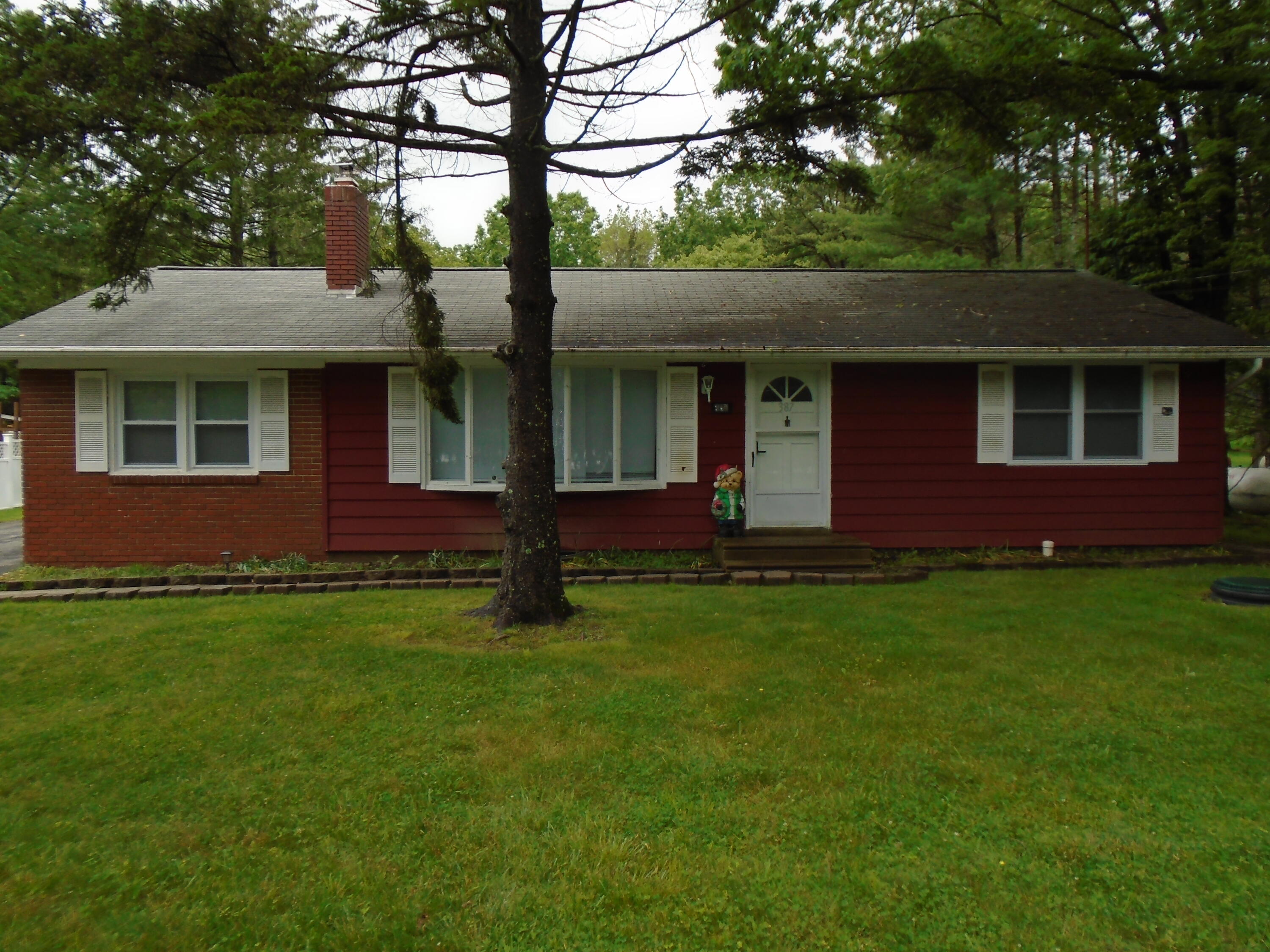387 N Shore Drive Property Photo 1