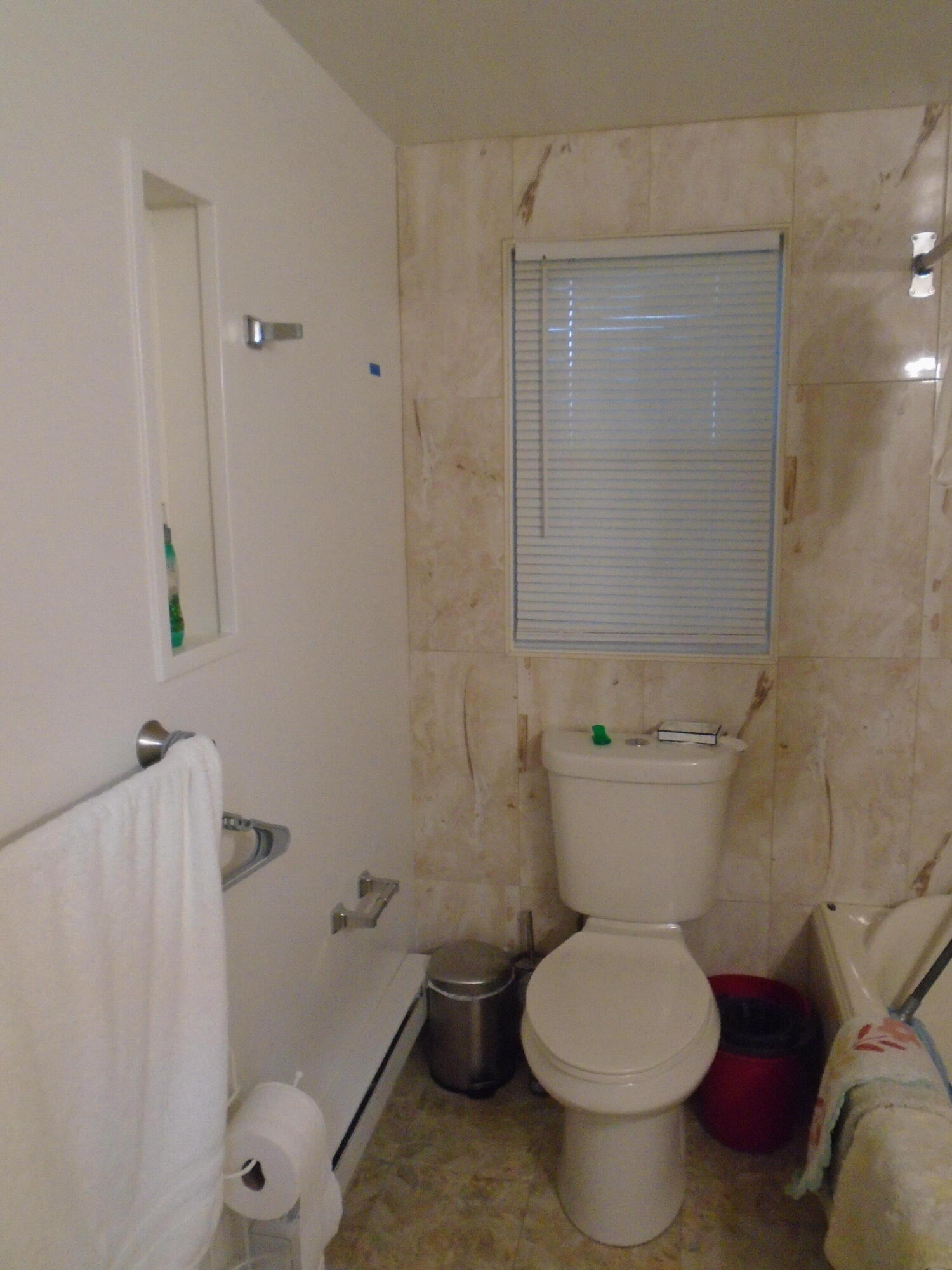 387 N Shore Drive Property Photo 11