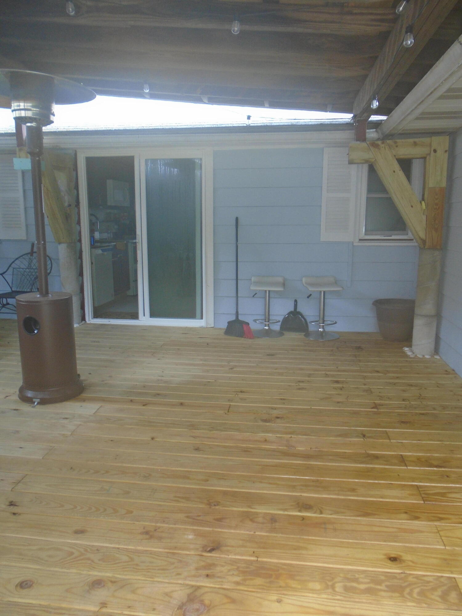 387 N Shore Drive Property Photo 28