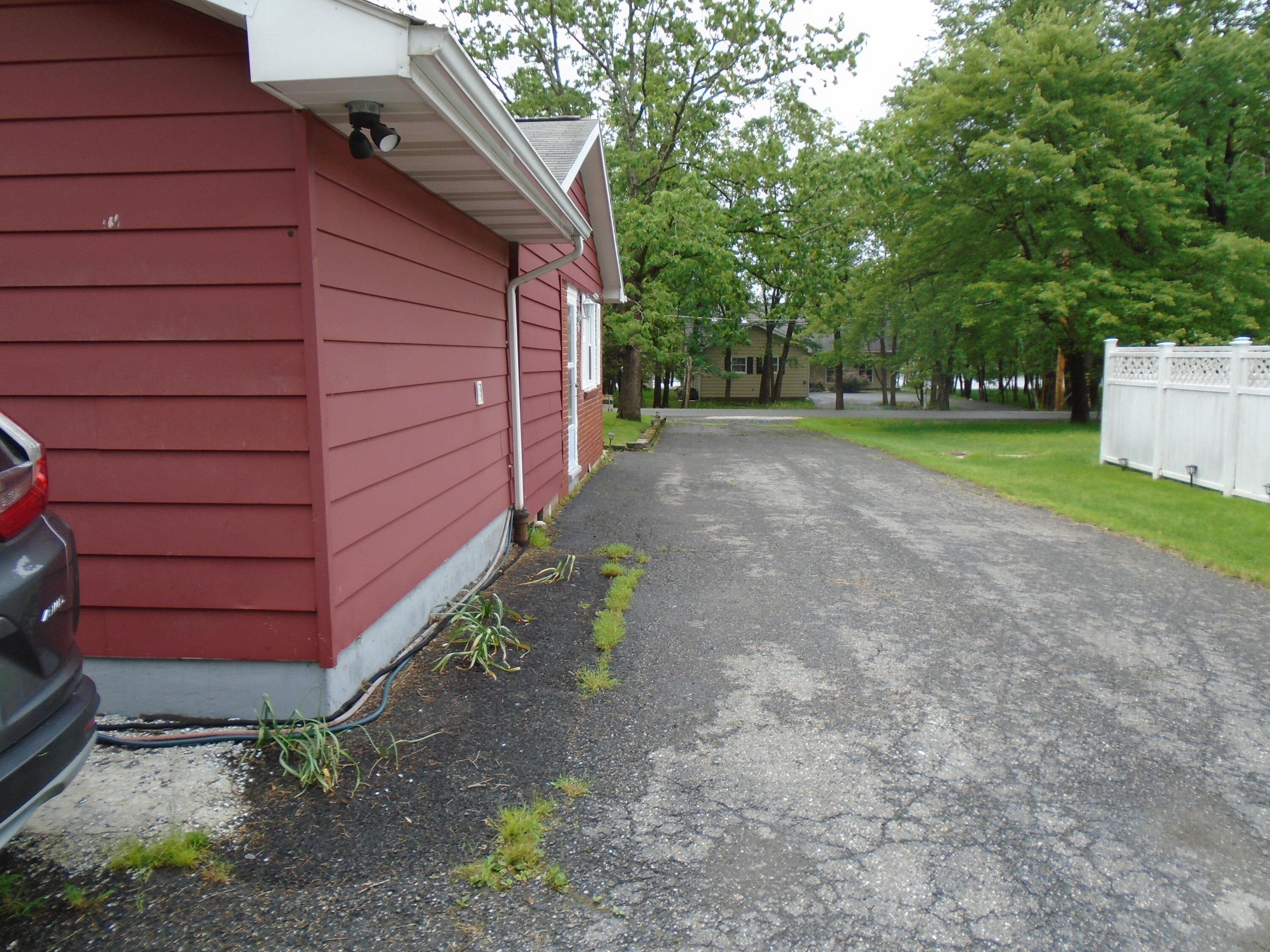 387 N Shore Drive Property Photo 31