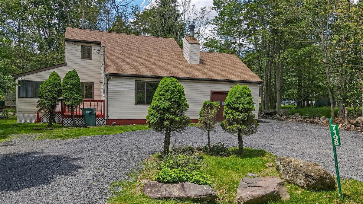 7198 Rimrock Drive Property Photo 2